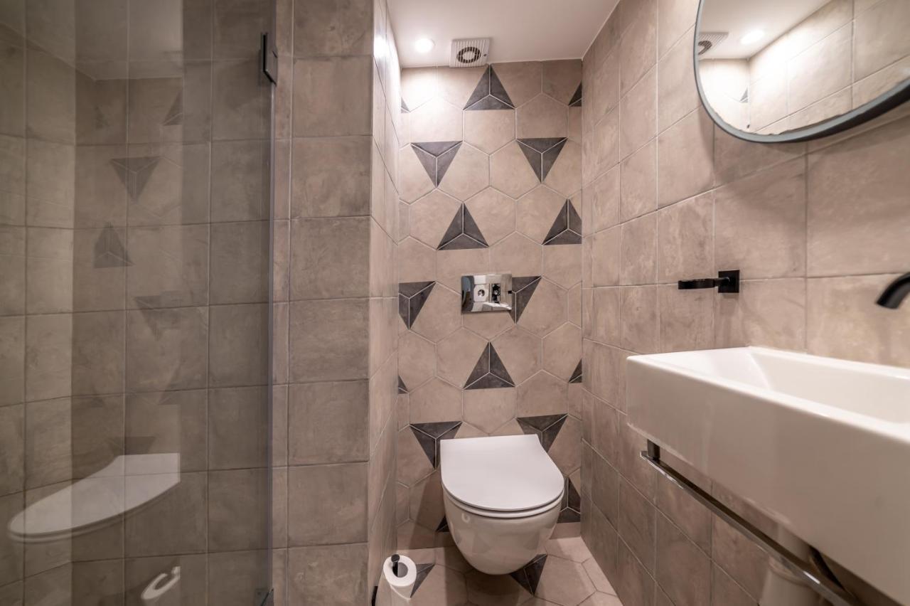 The Six Days Stylish One Bedroom Apartments Ейлат Екстер'єр фото